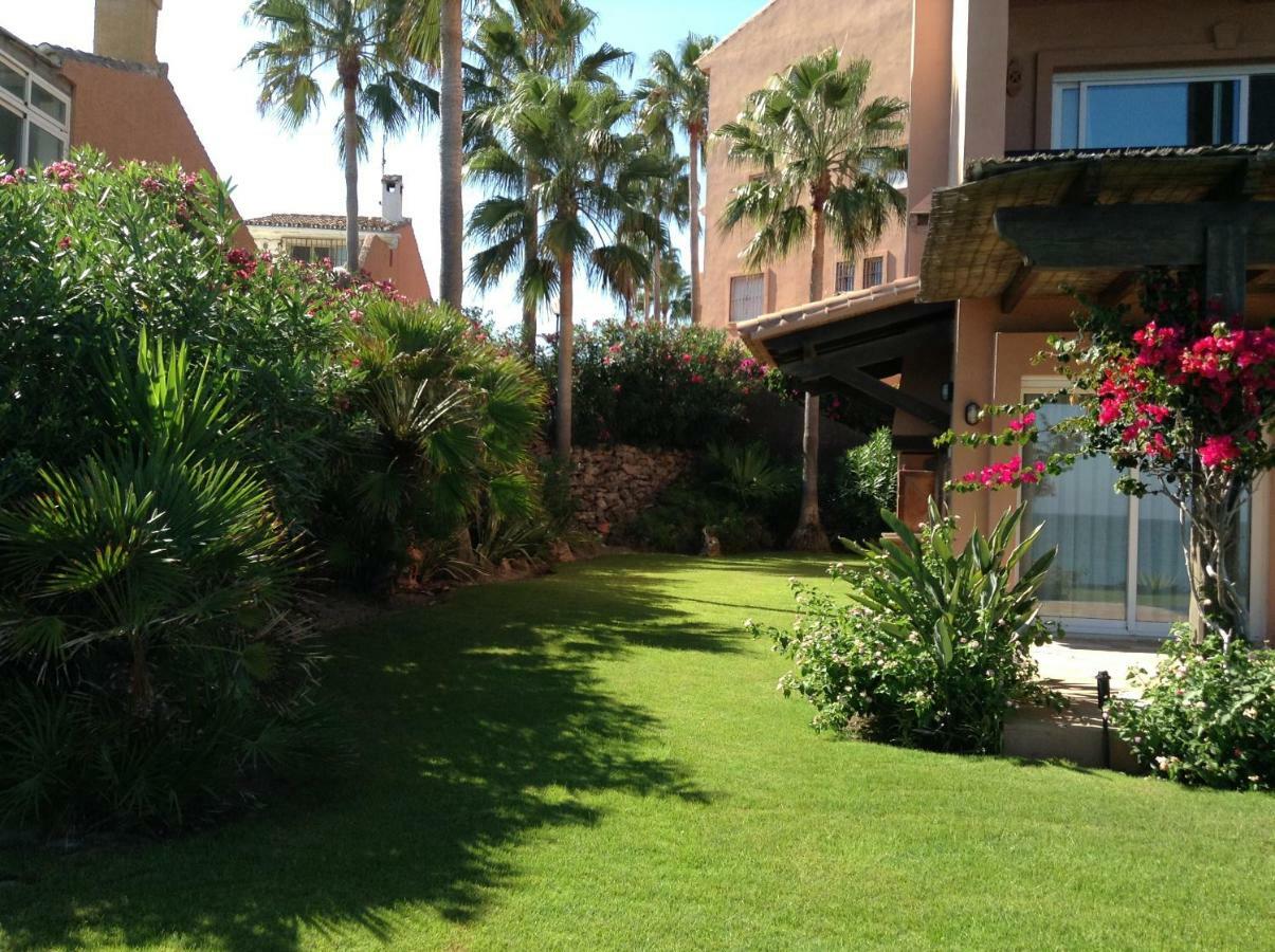 Urb Playa Azul 24 Villa เอสเตโปนา ภายนอก รูปภาพ