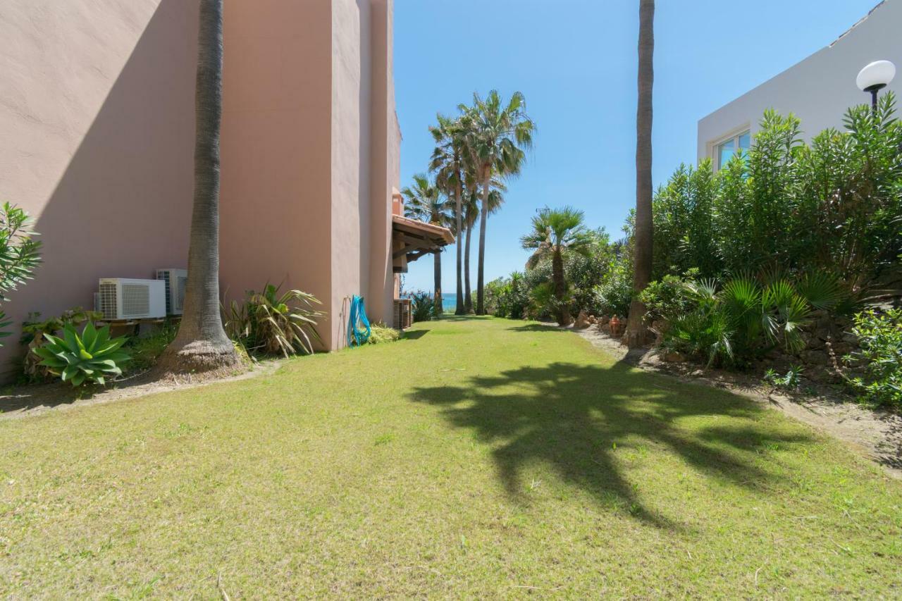 Urb Playa Azul 24 Villa เอสเตโปนา ภายนอก รูปภาพ