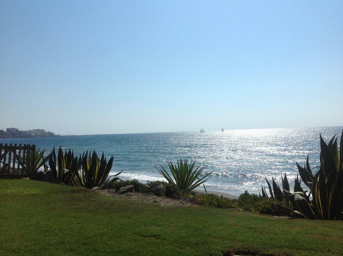 Urb Playa Azul 24 Villa เอสเตโปนา ภายนอก รูปภาพ